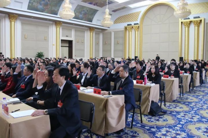 聚焦政协满洲里市第十一届委员会第一次会议胜利闭幕