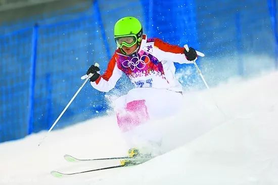 冰雪舞动冬奥会之自由式滑雪