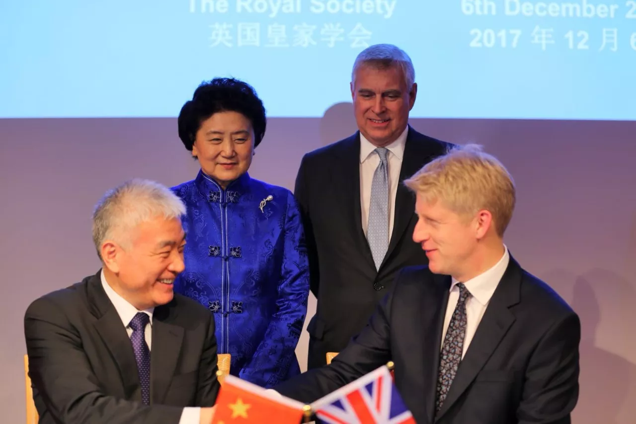 部長王志剛正式啟動了中英科技創新合作戰略,英國約克公爵安德魯王子