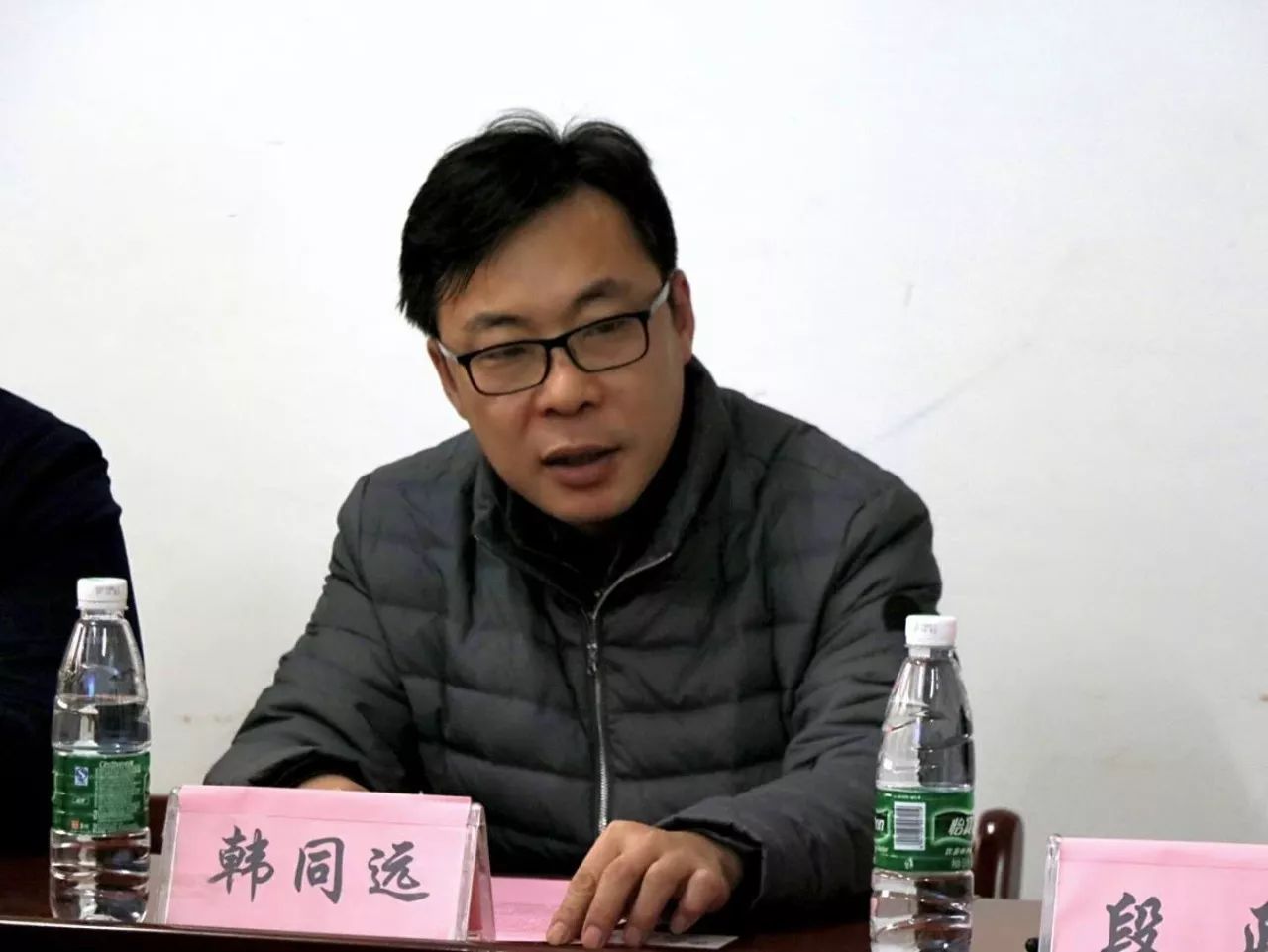 华中科技大学生命科学与技术学院团委书记段政老师与辅导员任一杰老师