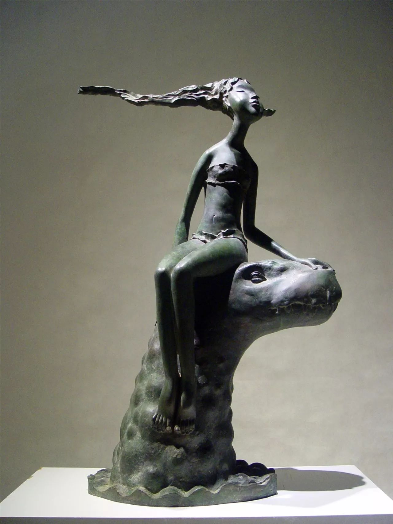 中国现代雕塑代表作图片