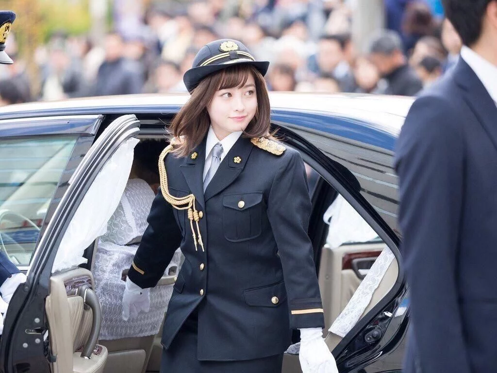 日本 千年一遇 美少女担当 警察署长