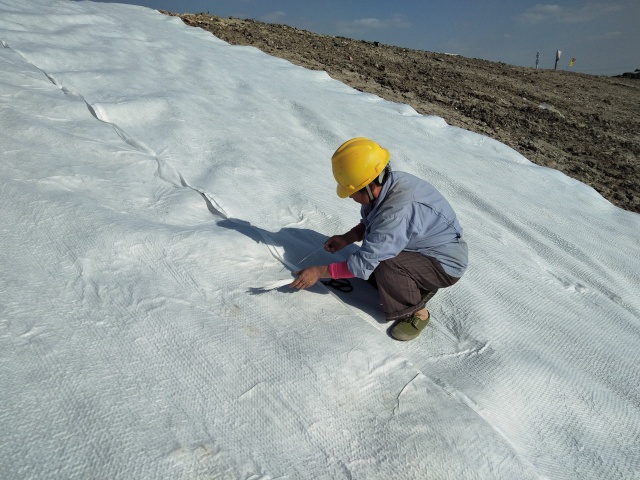 水泥混凝土路面施工2,级配碎石基层施工1,砂砾垫层施工道路工程3g