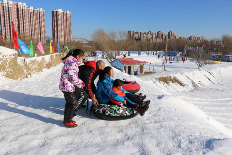 蚂蚁部落冰雪世界开业点燃你的冬日激情