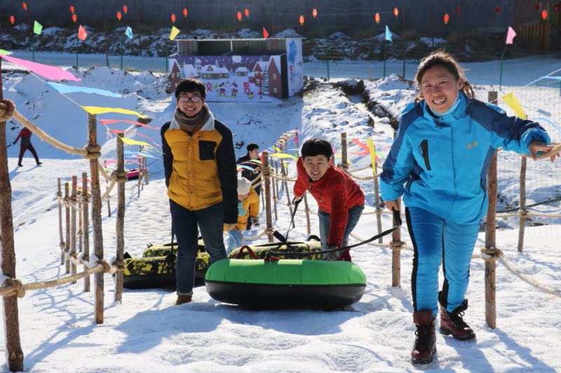 蚂蚁部落冰雪世界开业点燃你的冬日激情