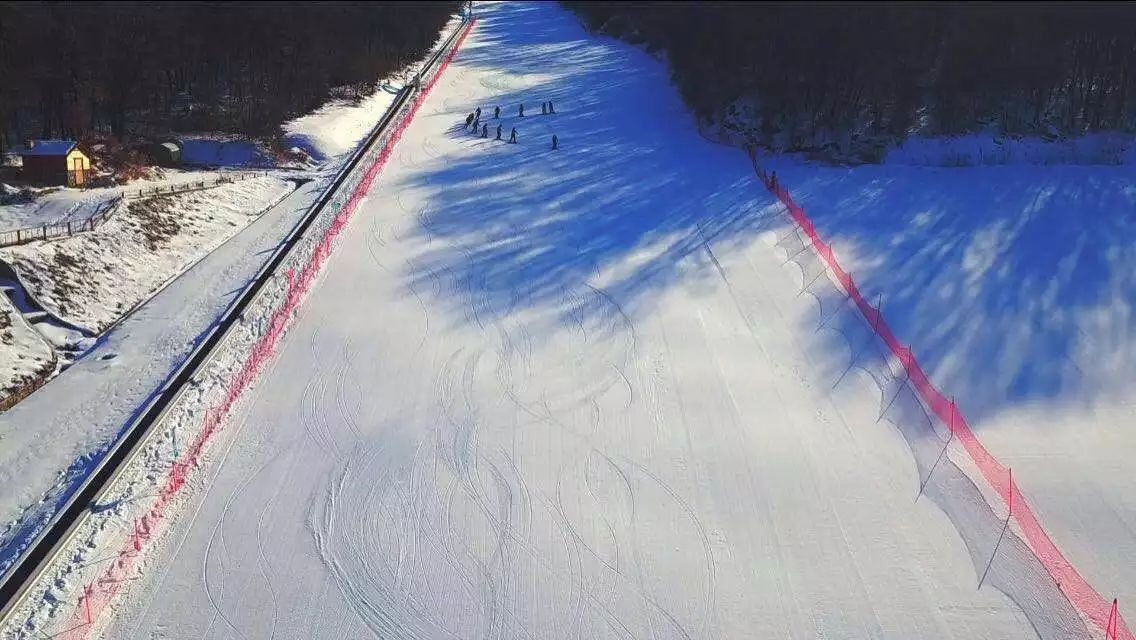 麒麟山滑雪场图片