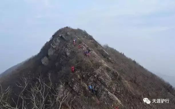 高麗山位於句容市邊城鎮,原名句驪山,駒驪山,處寧鎮山脈中段,後因山南