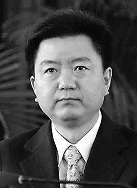 男,汉族,1965年8月7日出生,博士研究生,原系中共临沧市市委书记