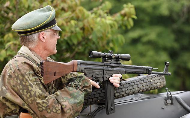 德国在二战时研制的自动步枪,被称为突击步枪之父曾多次参与战争