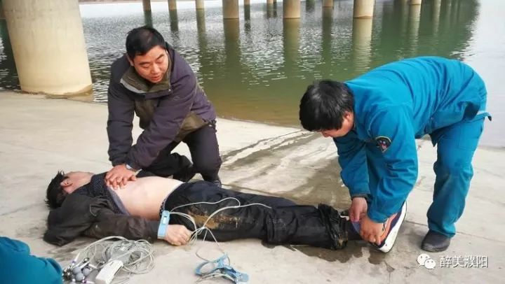 濮阳龙湖发现一具男尸!已被打捞上来
