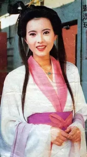 1986年 23歲出演電視劇《真命天子》,搭戲劉德華!