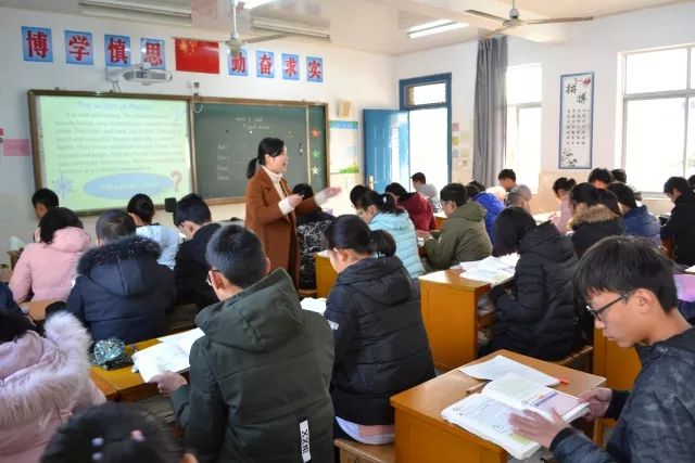 陵口少阳中学图片图片