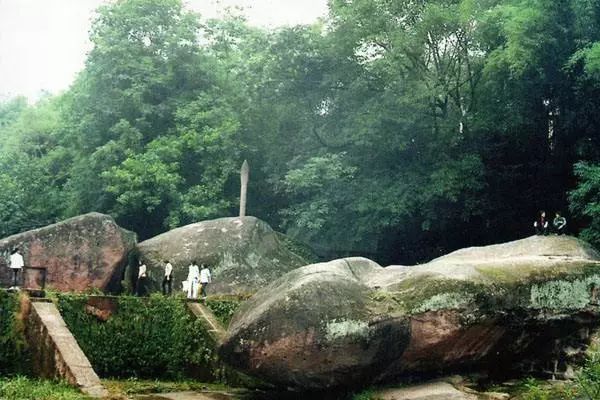 铜山文化风景区,古铜山—今中江广福,因基地产铜,历代开采铸钱造币,故