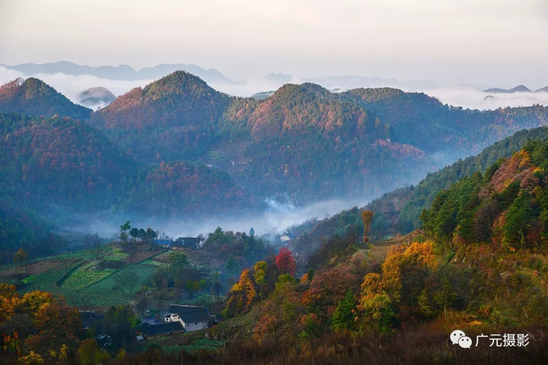 朝天区多彩曾家山图片