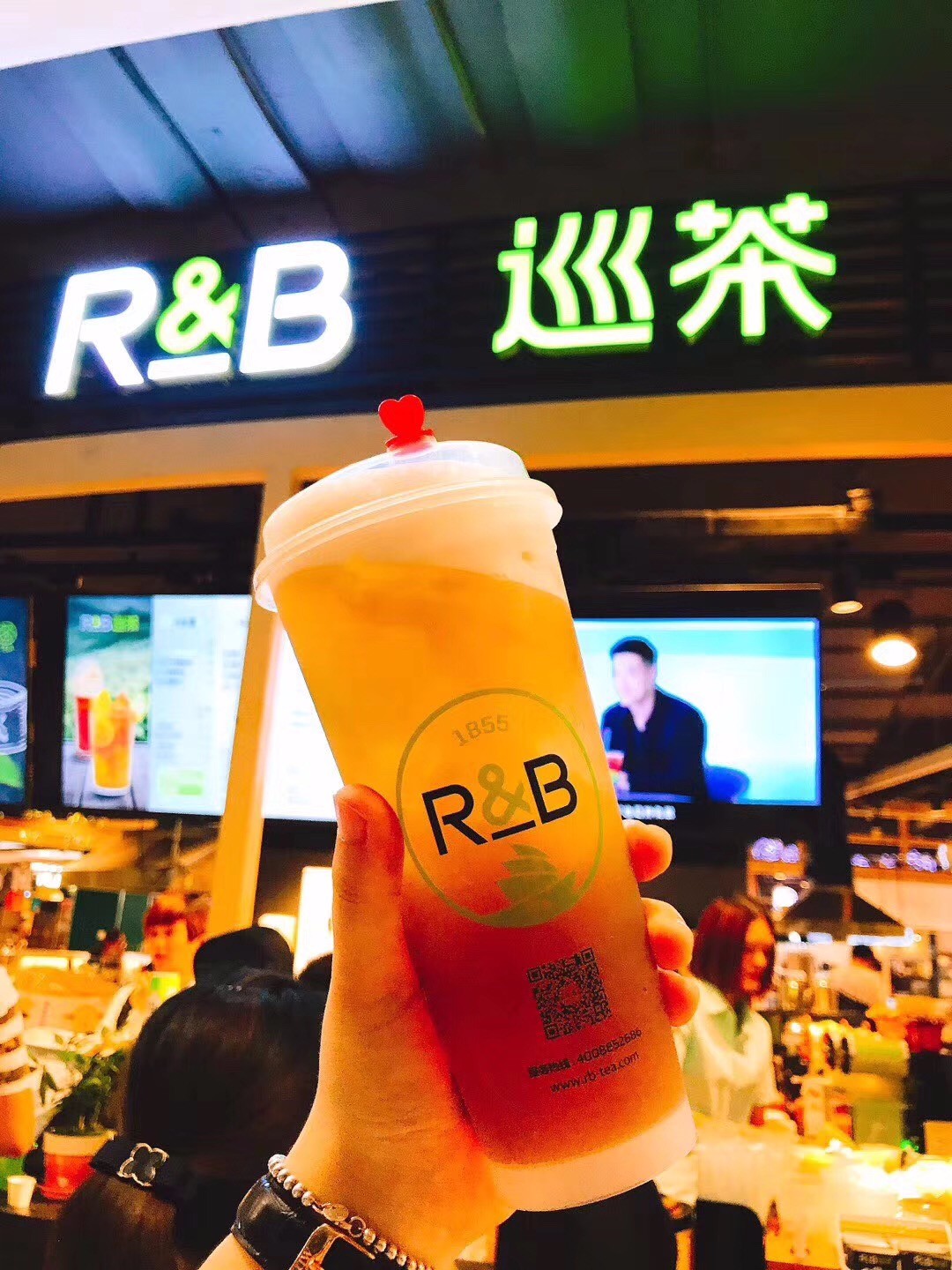 探店rb巡茶前来报到买一送一给你好吃三重大礼给你好看