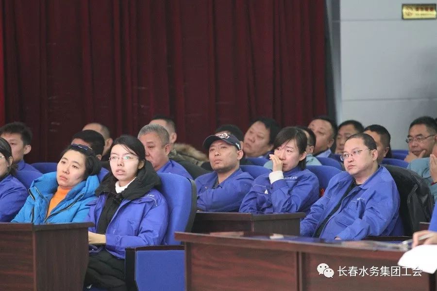 做环保战线上的节能标兵—汇报人:南关供水分公司 王长栋在路上