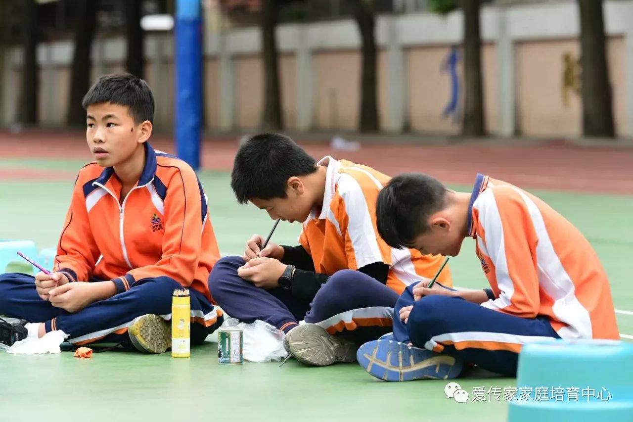 广州番禺东城小学图片