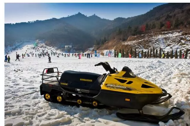 连云港塔山湖滑雪场图片