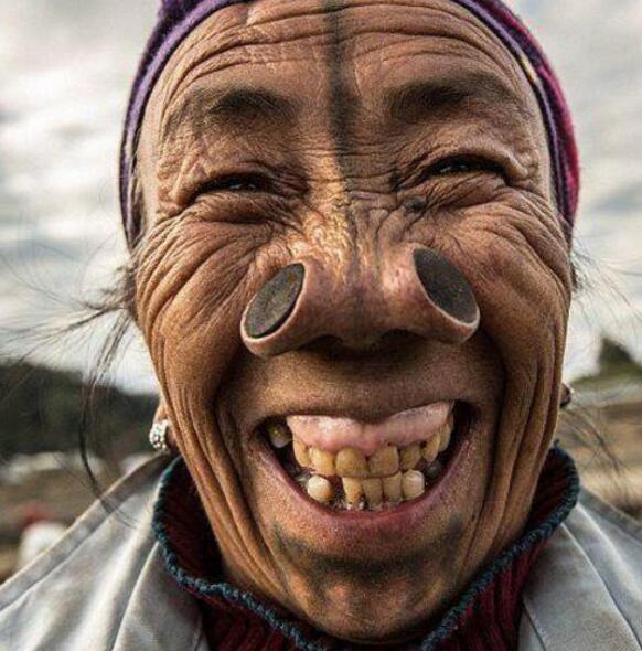 中国最丑女人前20名图片