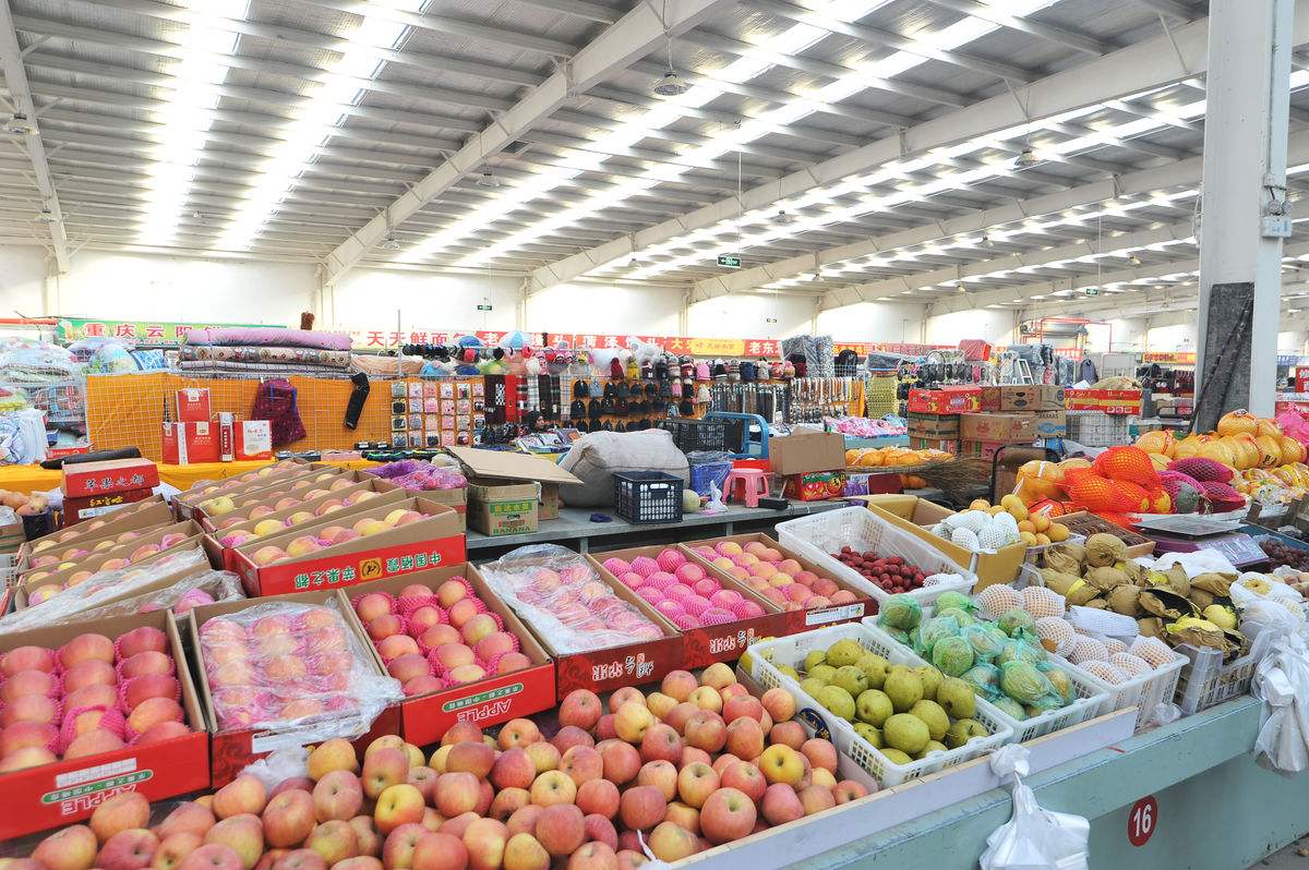 如果你有一家水果店,务必知道去批发市场进货的几个关键技巧!