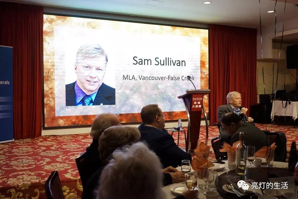 前温哥华市长苏利文(sam sullivan,具有温哥华家喻户晓的知名度.