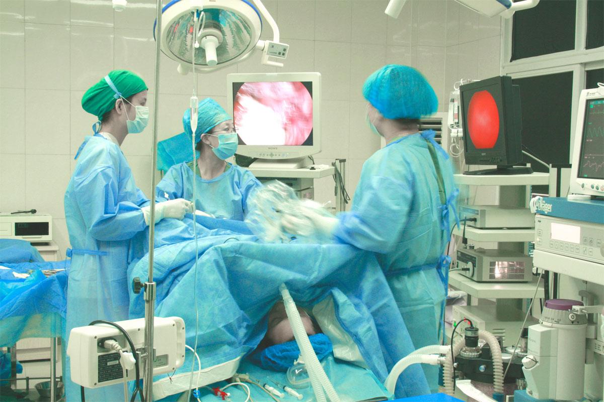 子宫内息肉行宫腔镜手术摘除是否对身体有伤害?