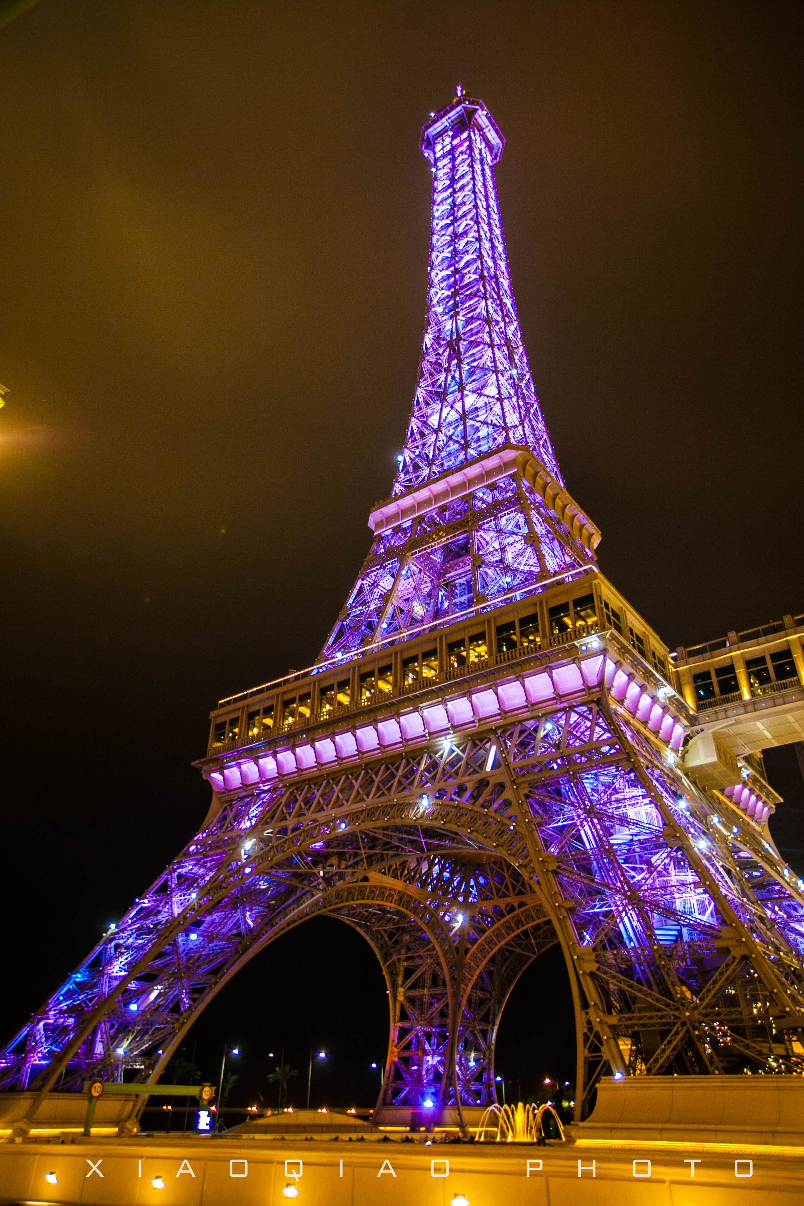 澳门巴黎铁塔夜景图片