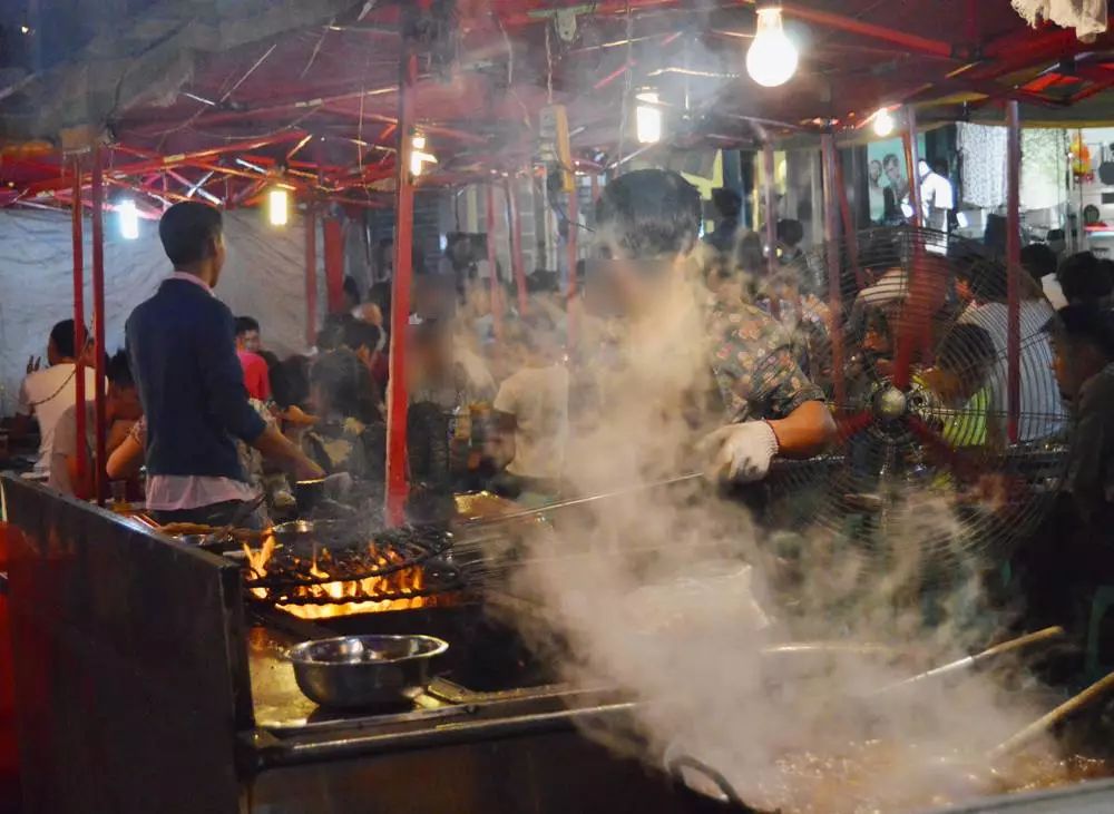 安顺小十字夜市图片