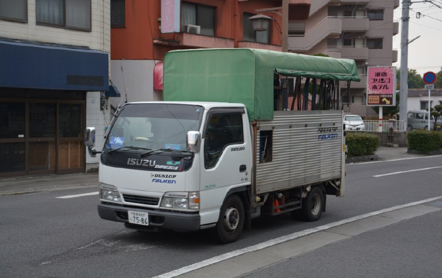 日本之旅原來發達國家城市配送的小蜜蜂都是這些品牌的卡車