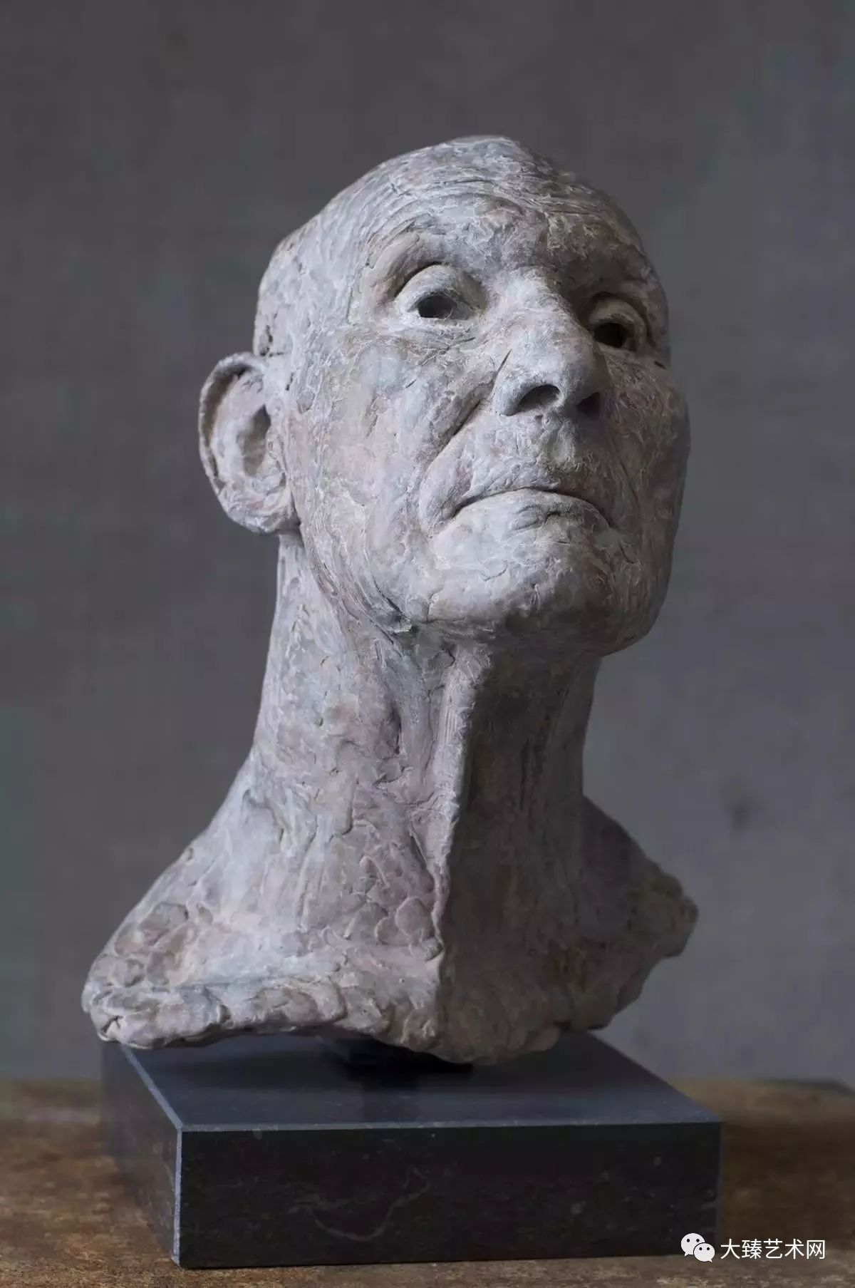 荷兰雕塑艺术家lottablokker的人物肖像雕塑作品