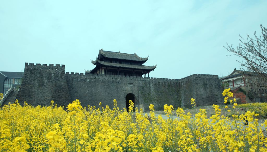 其中伍子胥古道和褒禪山風景區相連.