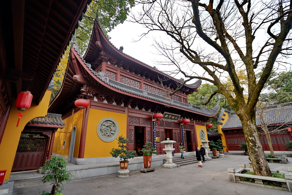 灵隐寺旁还有座寺院,住寺高僧后来东渡,成日本篆刻之父琴学之祖