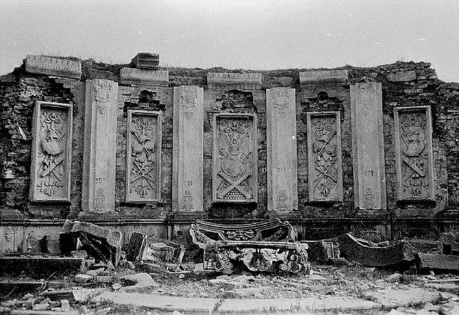 一个帝国的残园惊梦之1901年圆明园被毁后的老照片