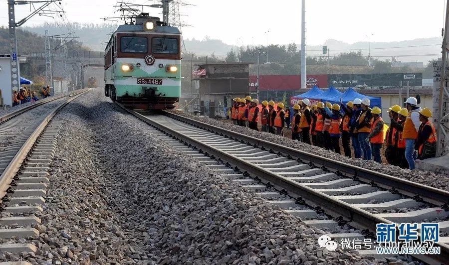 雲南鐵路最大編組站與貨運站間