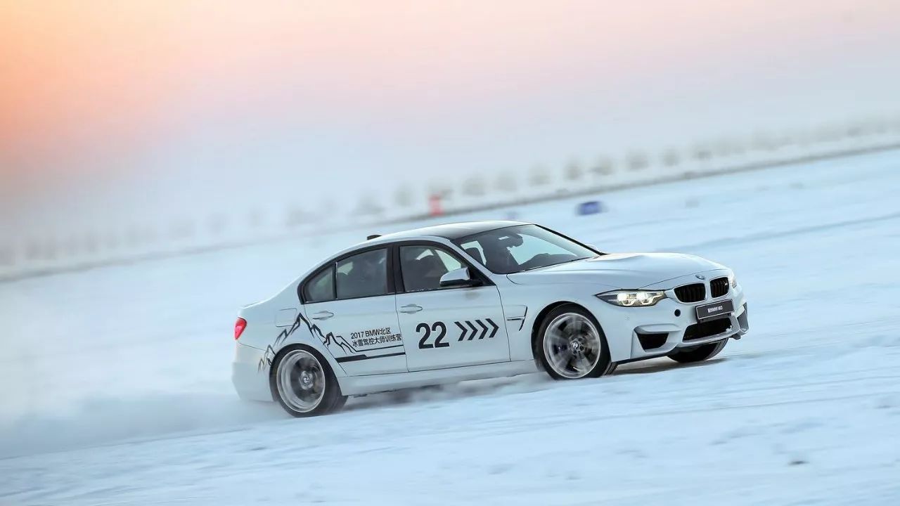 bmw冰雪秀舞