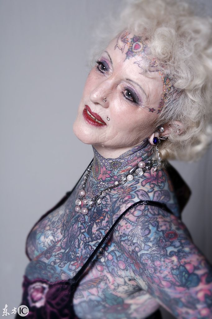 varley,被吉尼斯世界纪录认证为世界上纹身最多的老太太