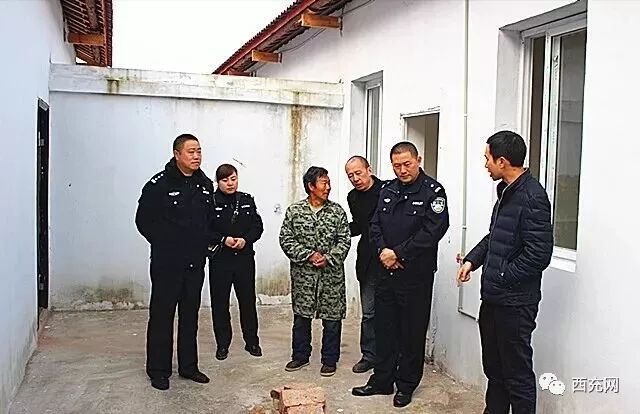 西充警方抓獲一名上網逃犯