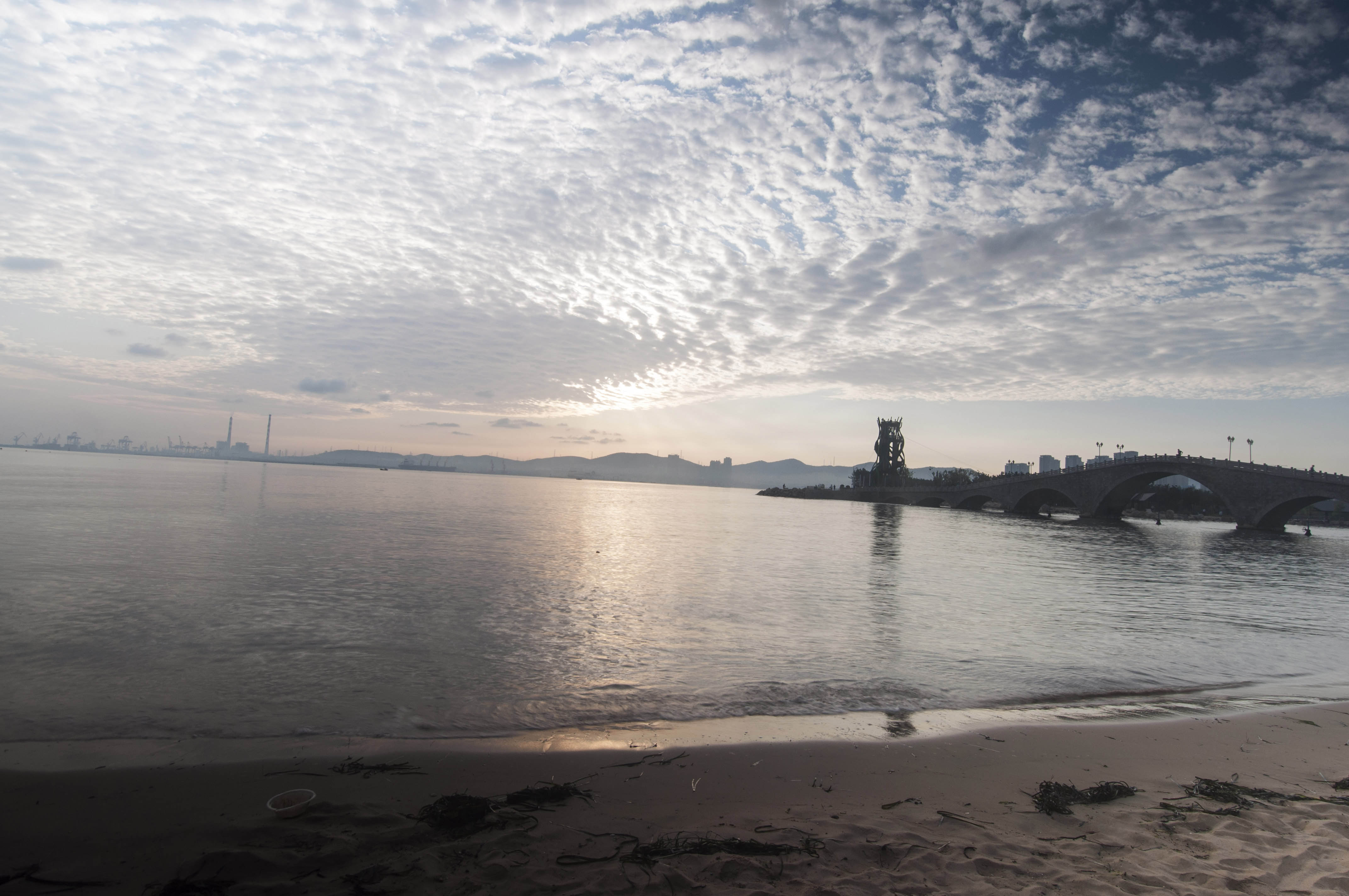 山東威海:九龍灣公園清晨景色美如畫