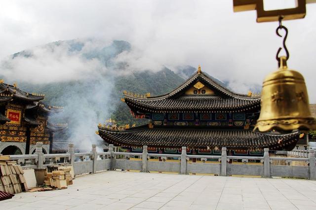 洛陽靈山寺後山——