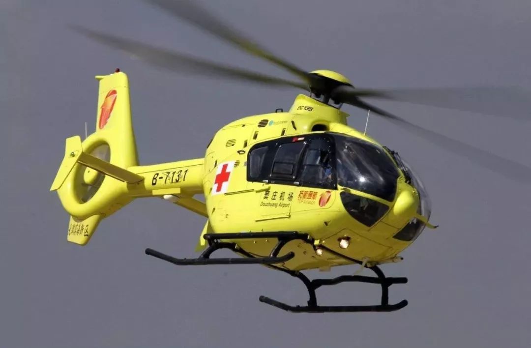 尺寸适中,噪音小,适合在城市使用,doctor heli是日本急救直升机的标志