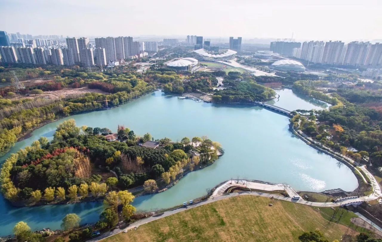 歷時3天橫跨馬鞍山路這座1公里的天橋直通森林公園