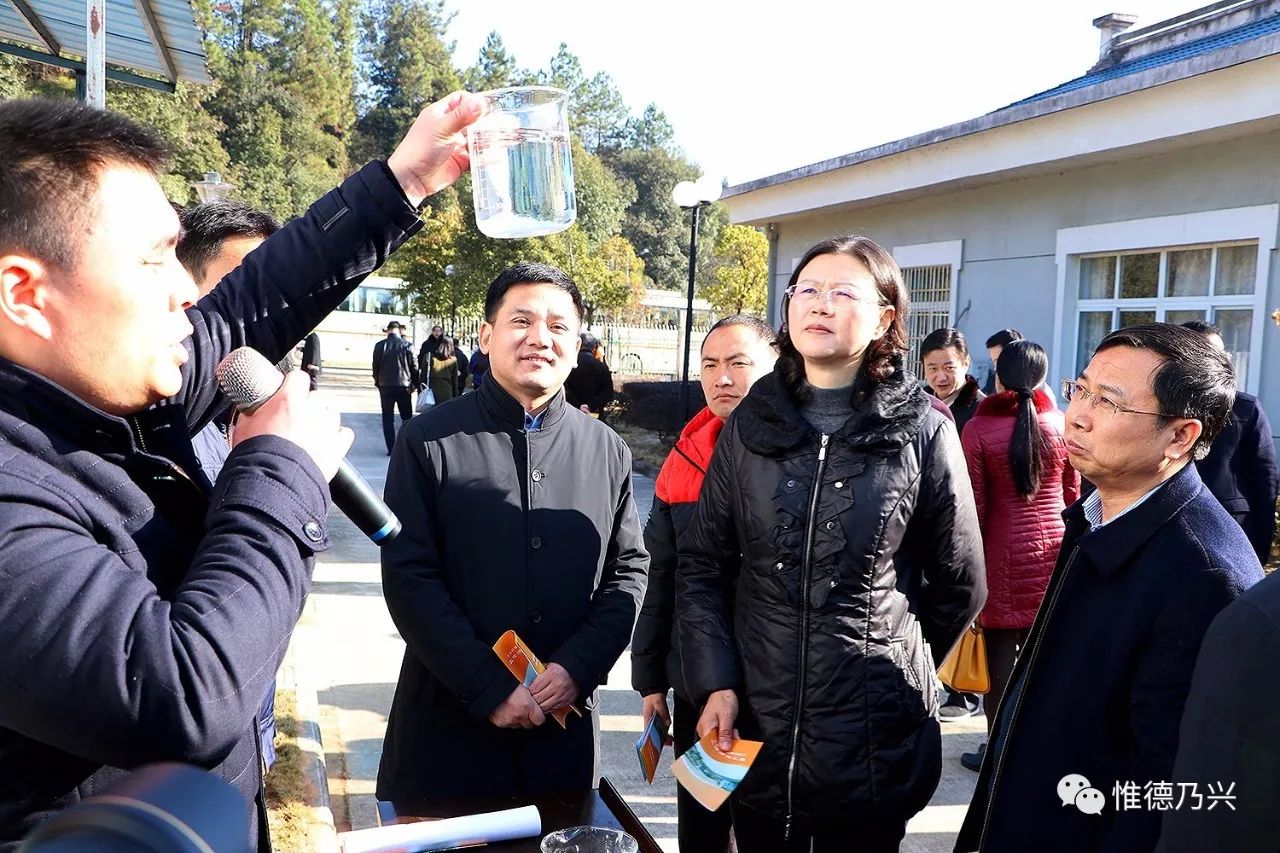 上饶市爱国卫生运动65周年暨创建国家卫生城镇现场推进会在我市召开