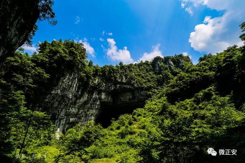 桴焉四联穿洞震撼人心地质奇观