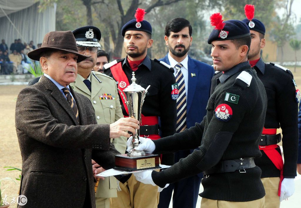 带你看看巴基斯坦警察毕业礼