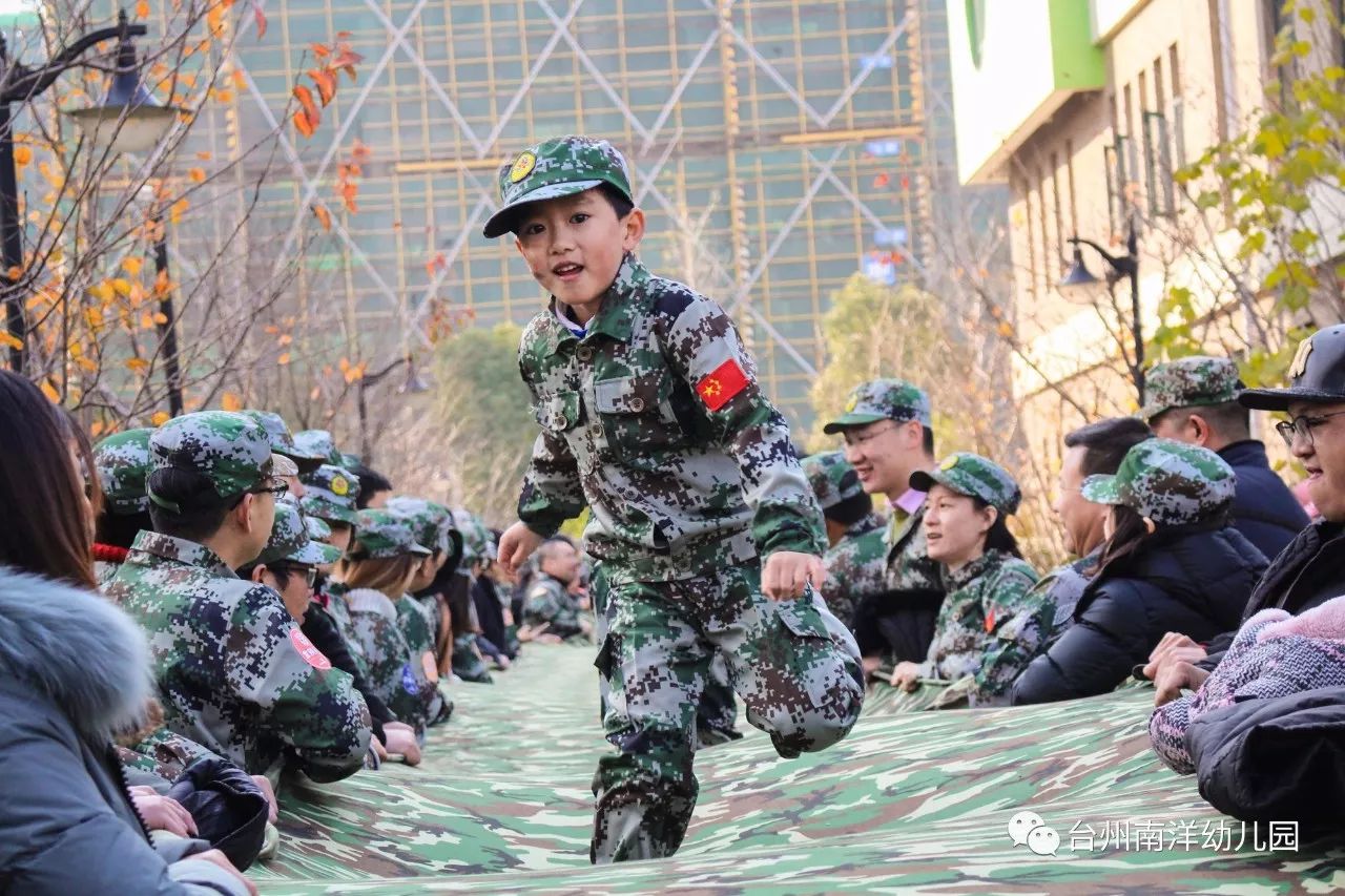 龙奥小兵图片