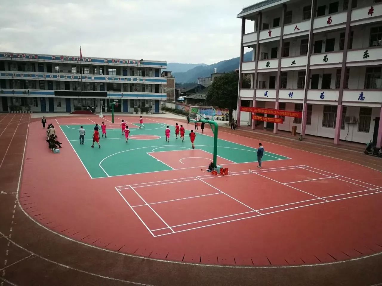 政府巨大的投入学校巨大的变化美丽校园小学篇