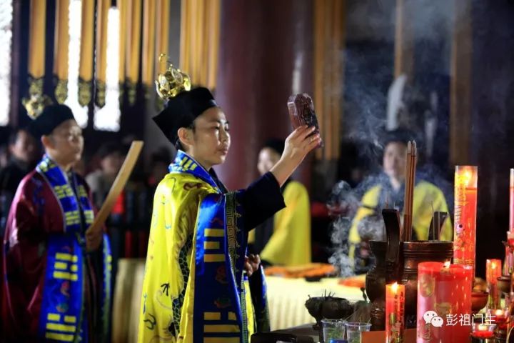 中国神职人员图片