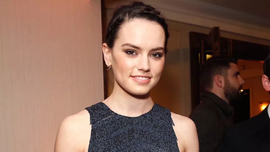 6.黛茜·雷德利(daisy ridley)10.