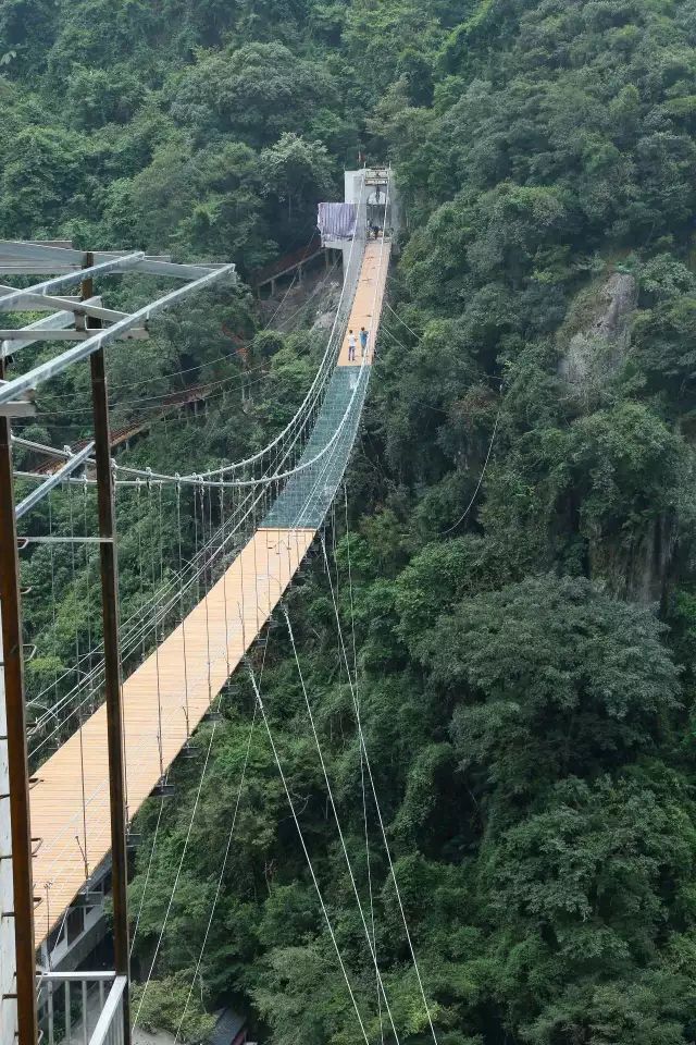 永泰天門山玻璃棧橋1日遊,遊千米棧道,賞奇峰怪石,漫步玻璃棧道