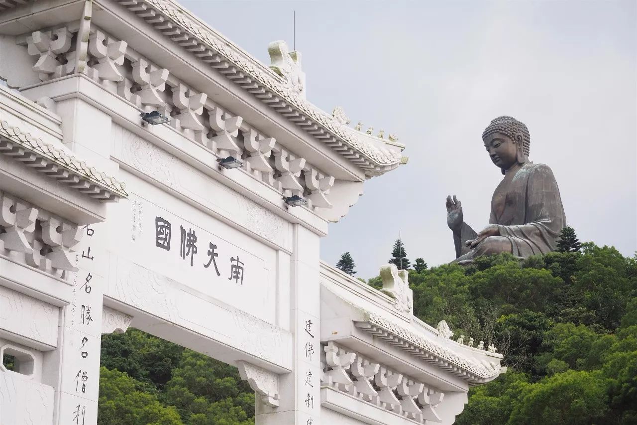 心經簡林於莊嚴的木刻群細讀《心經》脫離城市的喧囂讓心迴歸寧靜的